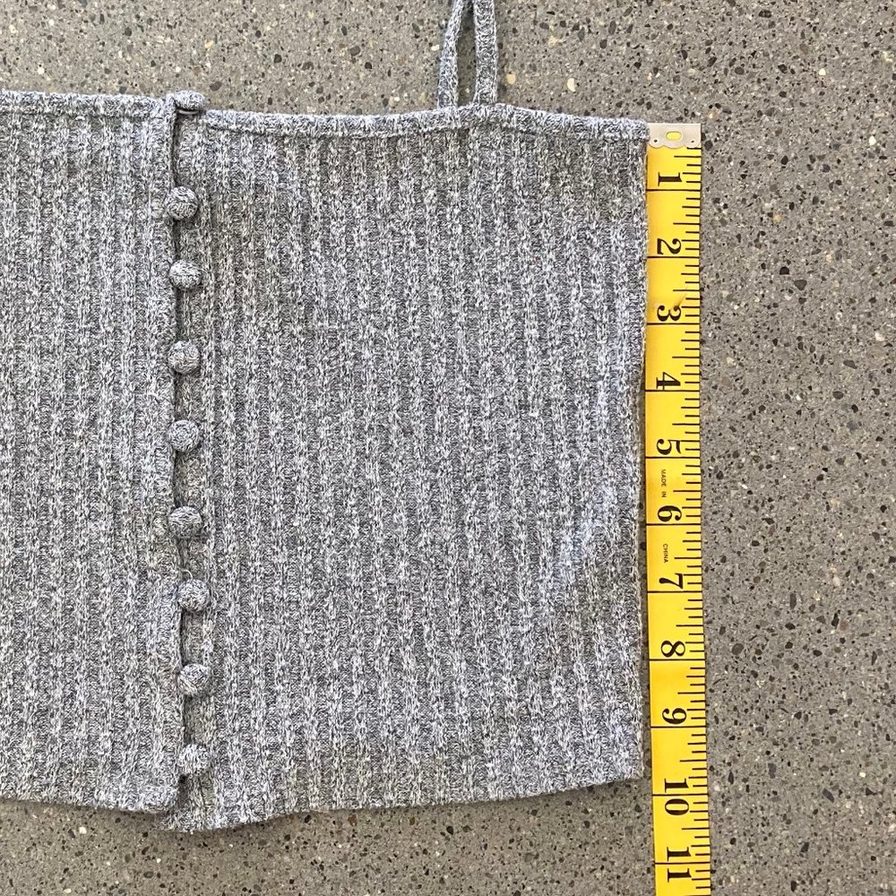 *SOLD* Forever 21 Gray Button Down Crop Cami - Picture 8 of 8